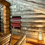 By Lapland Villas, Near Aarnilampi Beach, Great Private For Families & Outdoor Lovers, Sauna, Wifi 루오스토