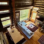 By Lapland Villas, Near Aarnilampi Beach, Great Private For Families & Outdoor Lovers, Sauna, Wifi