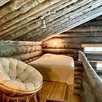 By Lapland Villas, Near Aarnilampi Beach, Great Private For Families & Outdoor Lovers, Sauna, Wifi 샬레