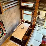 By Lapland Villas, Near Aarnilampi Beach, Great Private For Families & Outdoor Lovers, Sauna, Wifi 샬레
