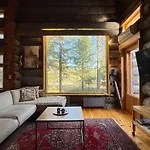 By Lapland Villas, Near Aarnilampi Beach, Great Private For Families & Outdoor Lovers, Sauna, Wifi 샬레 *