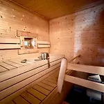 By Lapland Villas, Near Aarnilampi Beach, Great Private For Families & Outdoor Lovers, Sauna, Wifi 루오스토