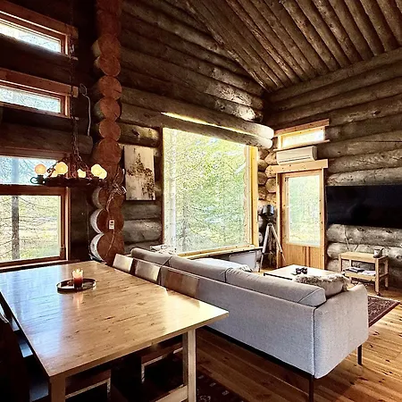 By Lapland Villas, Near Aarnilampi Beach, Great Private For Families & Outdoor Lovers, Sauna, Wifi Alpesi faház